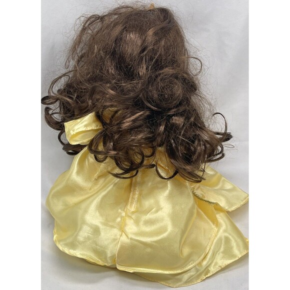 Disney CLASSIC BELLE IN YELLOW GOWN Precious Moments Doll Beauty & The Beast - Picture 5 of 16